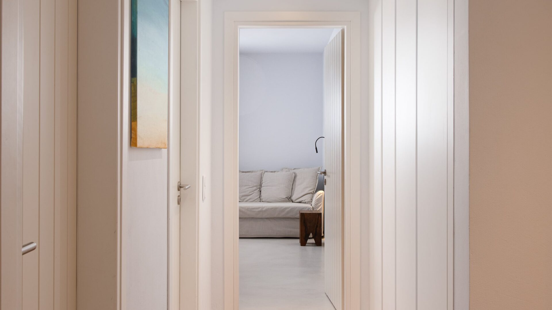 Corridor to lower ground bedroom-min