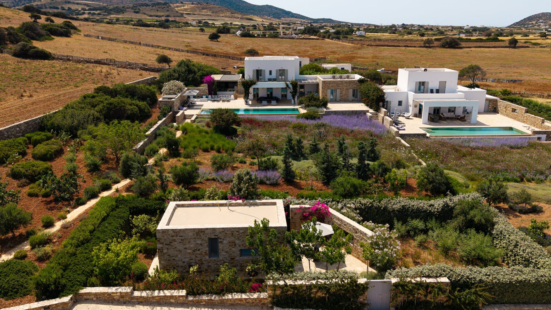 Drone, entire villa complex-min