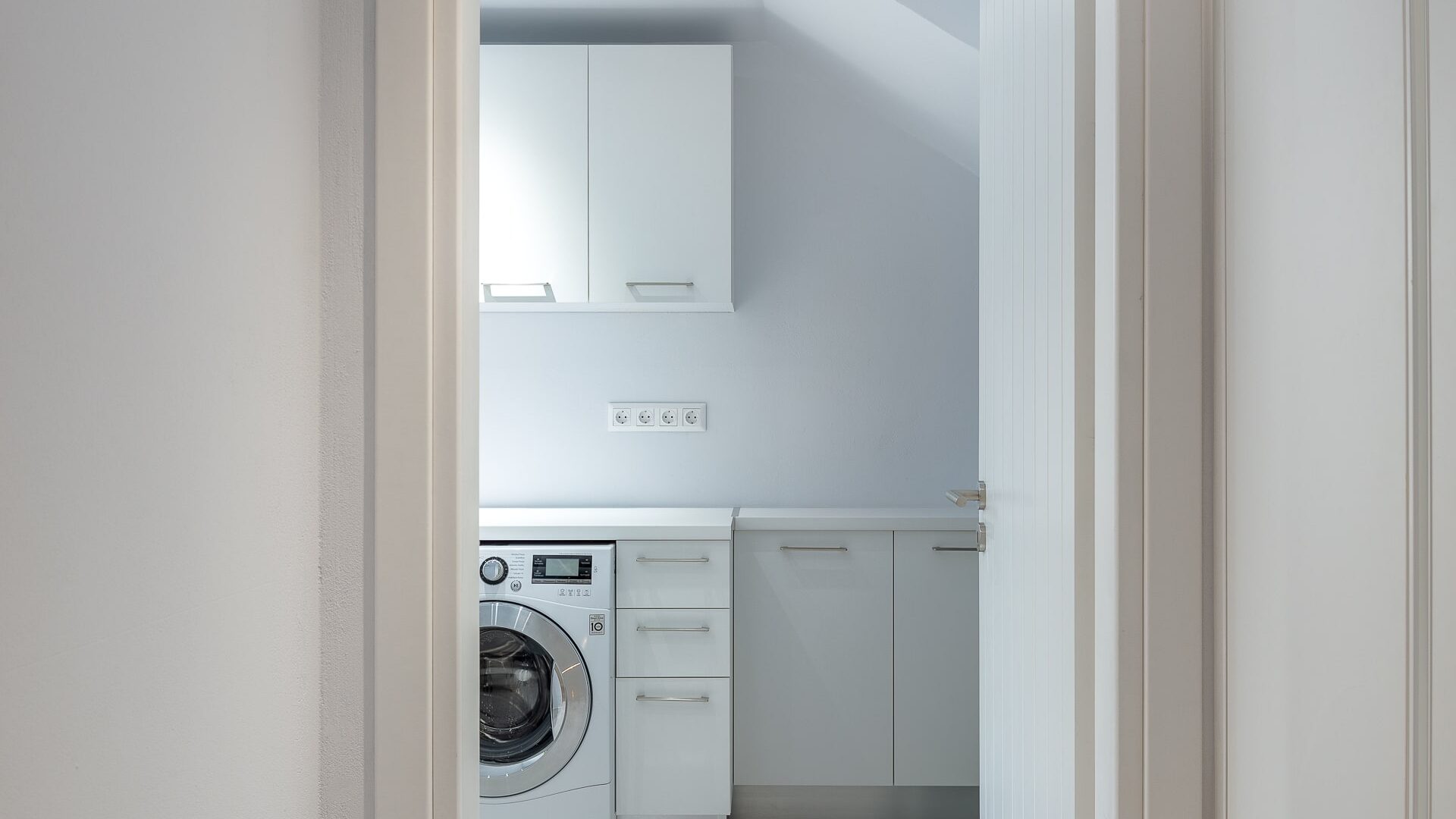 Laundry Room, Lower Grnd Floor-min