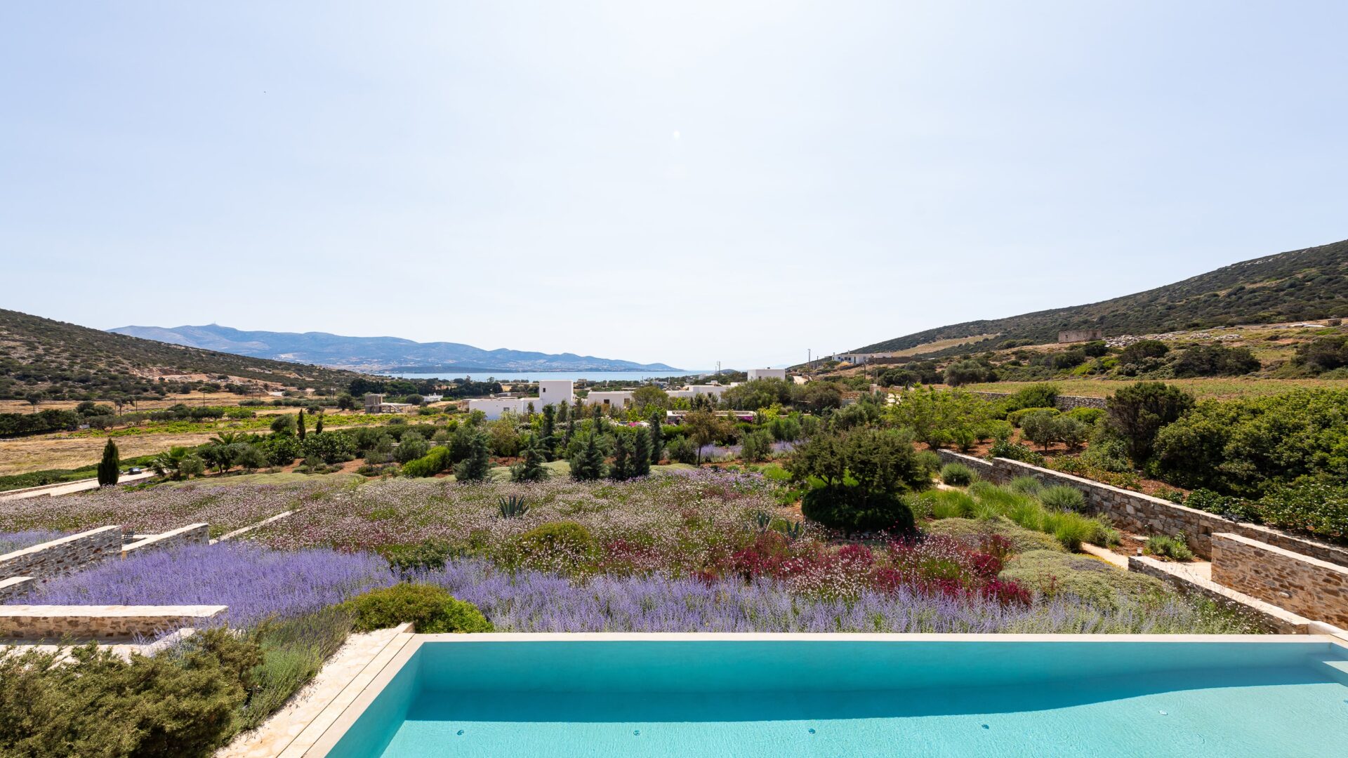 Looking East - 6-min