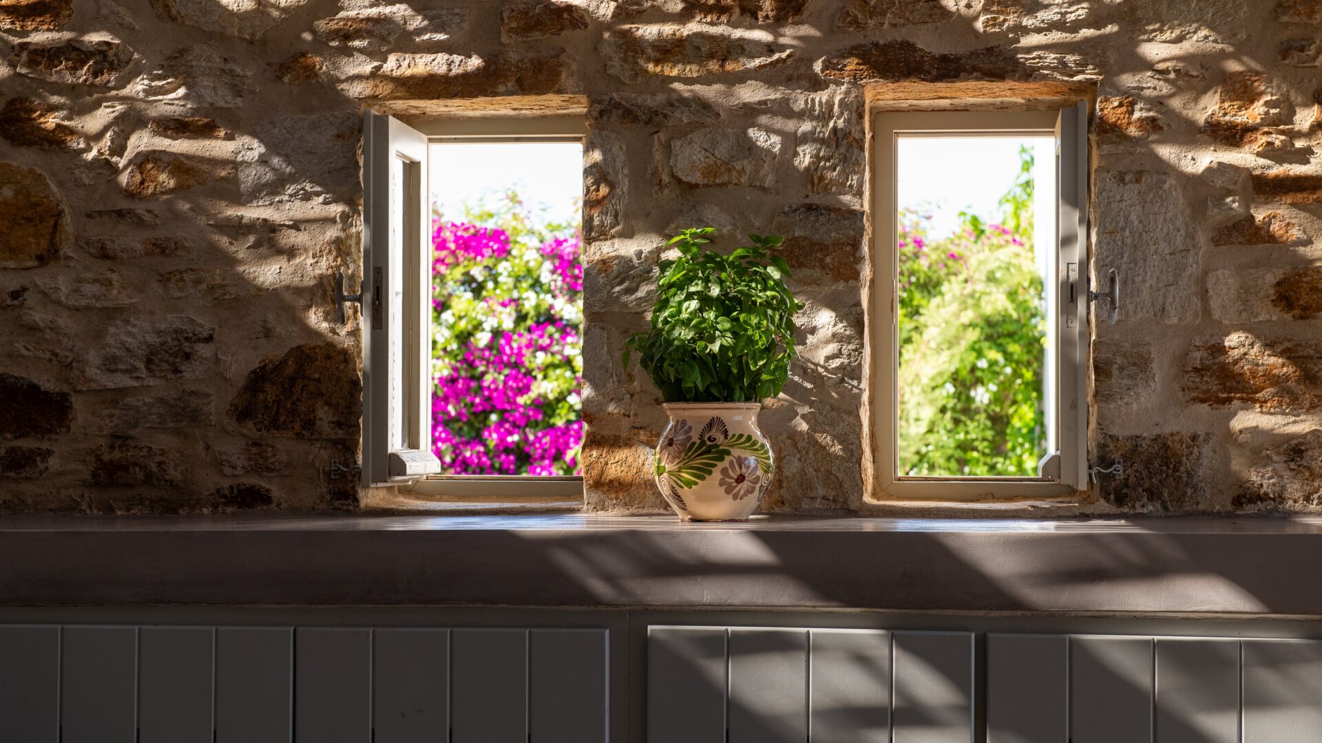 NE windows of outside dining area-min
