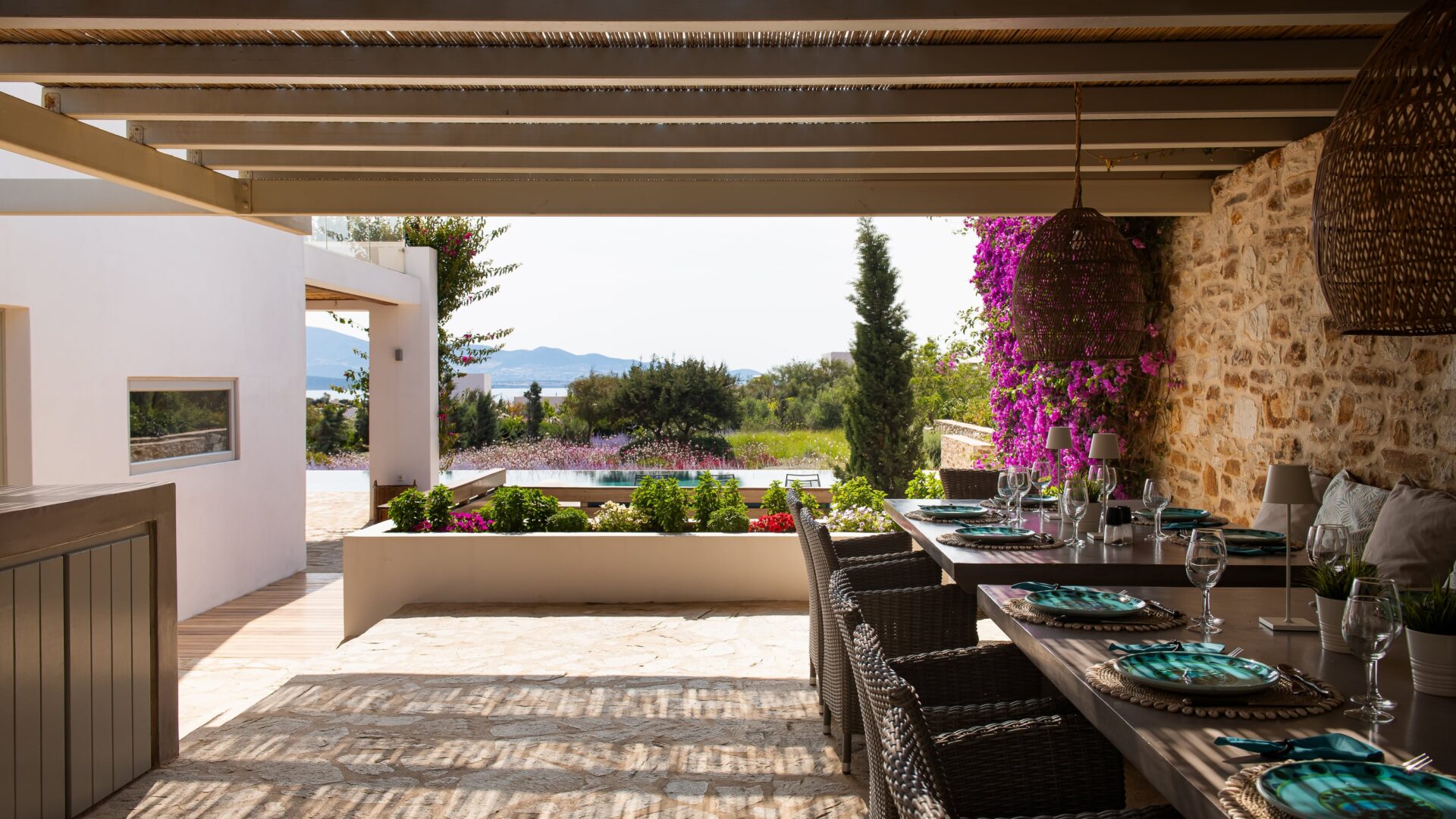 Outside Dining Area, Photo 5-min