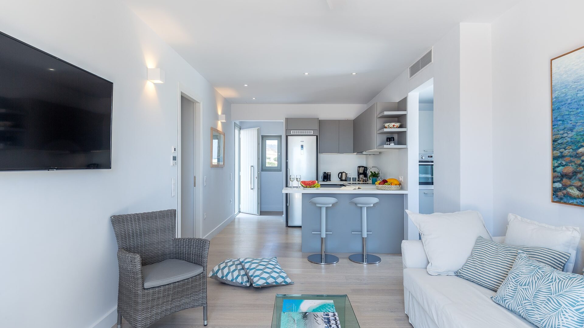 Siitng & Kitchenette, 1st Floor-min