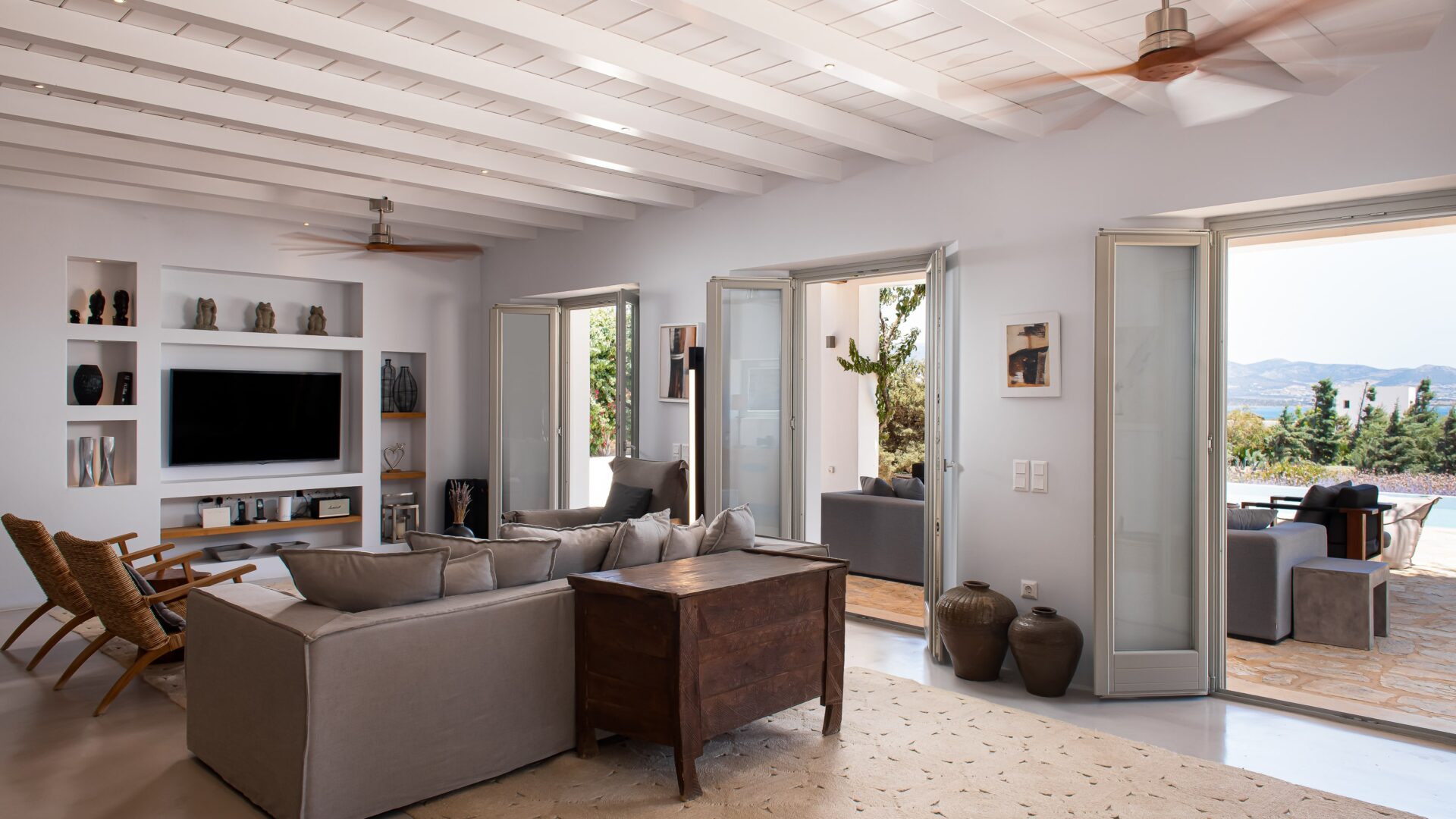 Villa_s main indoors - 7-min